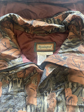 Load image into Gallery viewer, Vintage Remington Mossy Oak Fall Foliage Camo Jacket (XL)