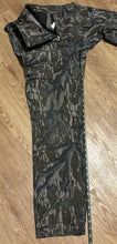 Load image into Gallery viewer, Vintage Gander Mountain Mossy Oak Treestand Cargo Pants Small