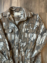 Load image into Gallery viewer, Vintage Trebark Camo Chamois Shirt (Women’s -S)
