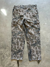 Load image into Gallery viewer, Vintage Mossy Oak Treestand Camo Adjustable Waist Pants (L)