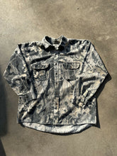 Load image into Gallery viewer, Vintage Faded Mossy Oak Break Up Button Up (XL)