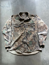 Load image into Gallery viewer, Vintage Realtree Advantage Camo Button-Up Shirt (XL)