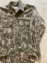 Load image into Gallery viewer, Vintage Duxbak Mossy Oak Greenleaf Camo Chamois Shirt (L)