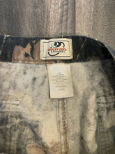 Load image into Gallery viewer, 2000’s Mossy Oak Breakup Camo Adjustable Waist Chamois Pants (L)