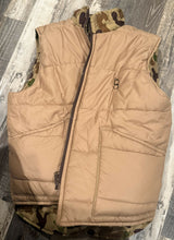 Load image into Gallery viewer, Reversible duck unlimited vest