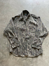 Load image into Gallery viewer, Vintage Realtree Camo Button-Up Shirt (M)