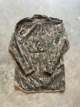 Load image into Gallery viewer, Vintage Mossy Oak Greenleaf Camo Strap Shirt (M)