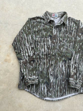 Load image into Gallery viewer, Vintage Realtree Camo Sports Afield Chamios (M/L)