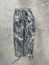 Load image into Gallery viewer, Vintage MossyOak Breakup Camo Adjustable Waist Pants (S)