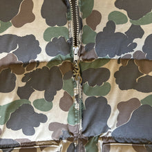 Load image into Gallery viewer, Browning camo down vest M/L
