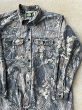 Load image into Gallery viewer, Vintage Cabela’s Mossy Oak Gen 1 Breakup Camo Chamois Shirt (2XL Tall)