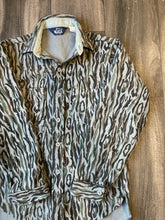 Load image into Gallery viewer, 1990’s Woolrich Wool Button Up Camo Shirt (S/M)