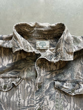 Load image into Gallery viewer, Vintage Mossy Oak Treestand Camo Distressed Chamois Shirt (2XL)