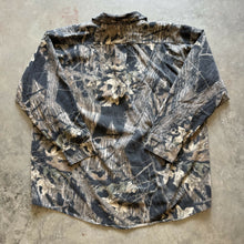 Load image into Gallery viewer, Vintage Mossy Oak Breakup Camo Button Up Shirt (3XL)