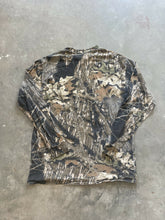 Load image into Gallery viewer, Vintage Mossy Oak Breakup Camo Long Sleeve Shirt (L)