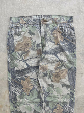 Load image into Gallery viewer, Vintage Duxbak Realtree Camo Denim Pants (36”x32”)