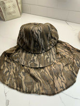 Load image into Gallery viewer, Bottomland 5Panel SnapBack W/Mask