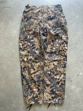 Load image into Gallery viewer, Vintage Mossy Oak Forest Floor Camo Adjustable Waist Pants (M)