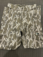 Load image into Gallery viewer, Mossy Oak Original Bottomland Pants - M