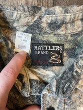 Load image into Gallery viewer, 1990’s Mossy Oak 1st Generation Breakup Camo Chamois Shirt (L)