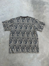 Load image into Gallery viewer, Vintage Feathe Flage “Ducks In A Row” T-Shirt (2XL)
