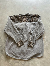 Load image into Gallery viewer, Vintage Scottish Greys Mossy Oak Treestand Camo Shirt (XL)