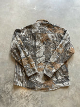 Load image into Gallery viewer, Vintage Realtree Camo Chamois Shirt (L)
