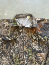 Load image into Gallery viewer, 2000’s Mossy Oak Breakup Camo Denim Button-Up Shirt (L)