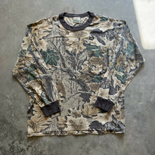 Load image into Gallery viewer, Vintage Realtree Advantage Camo (L)