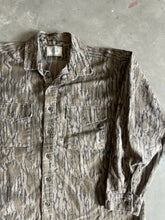 Load image into Gallery viewer, Vintage Mossy Oak Original Bottomland Camo Chamois Shirt (XL)