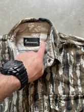 Load image into Gallery viewer, Vintage Camo Browning Snap Button Shirt (L)
