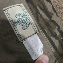 Load image into Gallery viewer, Vintage Mossy Oak Treestand Turkey Hunting Jacket (XL)