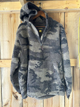 Load image into Gallery viewer, Cabela’s Berber Fleece Windshear Pullover