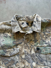 Load image into Gallery viewer, Vintage Realtree Advantage Camo Chamois Shirt (XL)