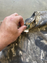 Load image into Gallery viewer, Vintage Mossy Oak Gen 1 Breakup Camo T-Shirt (L)