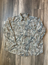 Load image into Gallery viewer, 1990’s Browning Mossy Oak Treestand Camo Button-Up Shirt (XL)