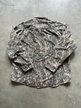 Load image into Gallery viewer, Vintage Mossy Oak Treestand Camo Chamois Shirt (2XL)