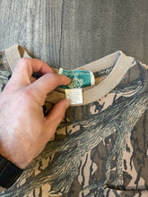 Load image into Gallery viewer, 1990’s Mossy Oak Treestand Camo Long Sleeve Shirt (XL)