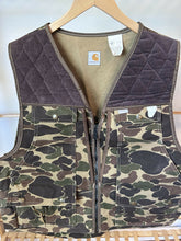 Load image into Gallery viewer, Men’s Carhartt Vintage Duck Camo Hunting Vest 1980s Made In USA Size XL