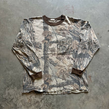 Load image into Gallery viewer, Vintage Realtree Camo Shirt (M)