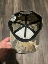 Load image into Gallery viewer, 1990’s Realtree Hardwoods Camo Buckmasters Hat