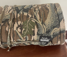 Load image into Gallery viewer, Mossy Oak Treestand Hand Warmer