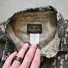 Load image into Gallery viewer, Vintage Trebark Camo Button-Up Shirt (M)