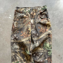 Load image into Gallery viewer, Vintage Realtree Advantage Timber Camo Denim Pants (Youth)