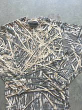 Load image into Gallery viewer, Vintage Mossy Oak Shadowgrass Camo Long Sleeve Shirt (Youth M)