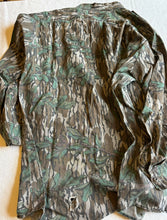 Load image into Gallery viewer, 80’s Mossy Oak Greenleaf Shirt (L) 🇺🇸