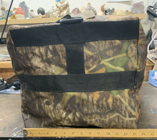 Load image into Gallery viewer, Vintage Gates Camo-Tek Xl Duffel Bag