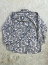 Load image into Gallery viewer, Vintage MossyOak Treestand Camo Chamios (XL)