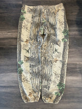 Load image into Gallery viewer, Vintage Realtree Camo Cotton Sweatpants (XL)