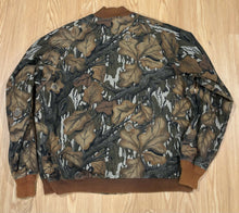 Load image into Gallery viewer, 90’s Mossy Oak Fall Foliage Jacket LARGE 🇺🇸